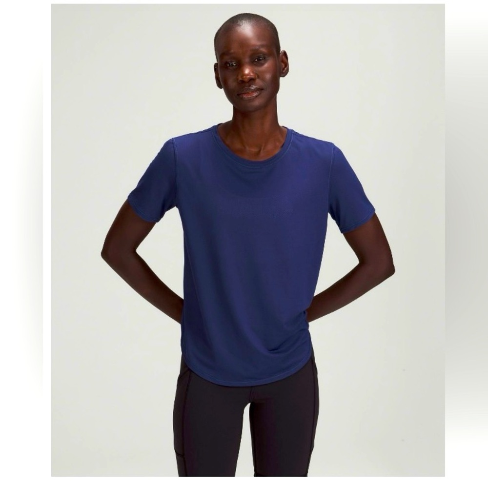Lululemon High Neck Running and Training T-Shirt - Like New